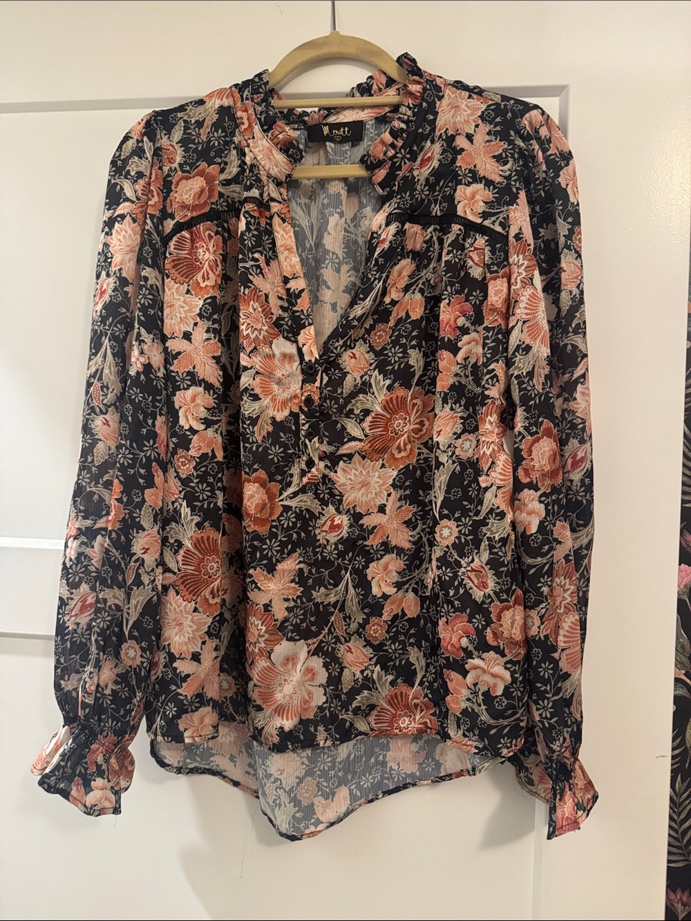 Notti Floral Peasant Blouse — Black with Peach Floral